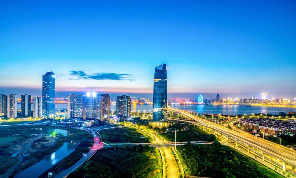 江西首個過百億元城區(qū)誕生,南昌的&ldquo;土豪區(qū)&rdquo;竟然不是紅谷灘和九龍湖?_財經_網